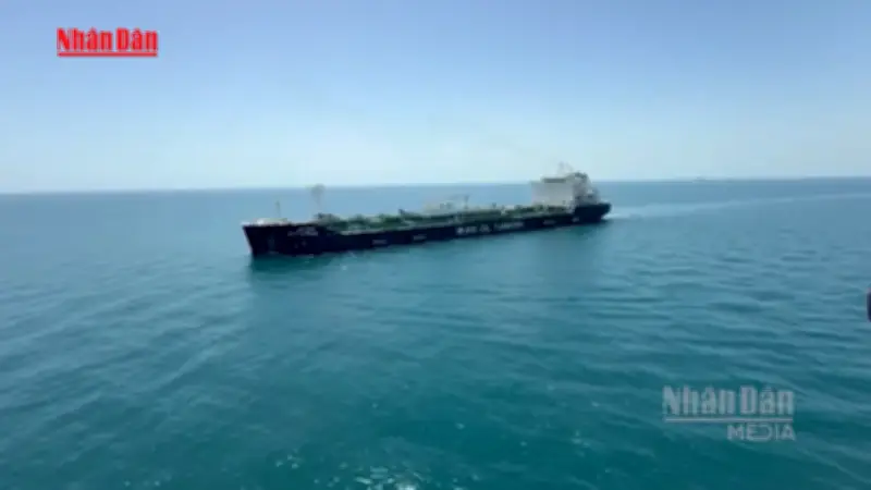 Video: Giá dầu giảm mạnh trước thông tin Mỹ - Iran có thể đình chiến