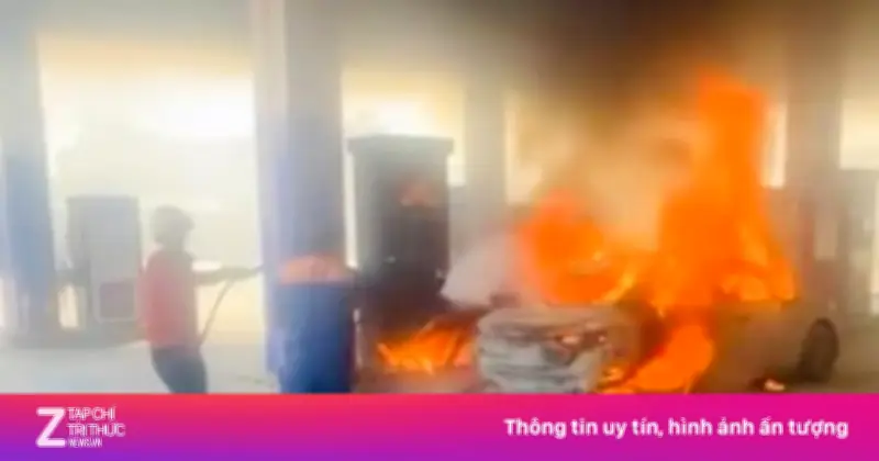 Video ô tô cháy ngùn ngụt khi đang đổ xăng ở Đà Nẵng