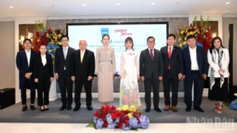 Vietjet hợp tác Muang Thai Insurance thúc đẩy bảo hiểm du lịch và bóng đá trẻ
