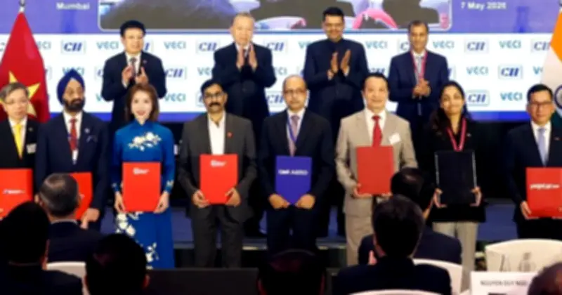 Vietjet ký thỏa thuận chiến lược với GMR Airports và Bird Group tại Diễn đàn Doanh nghiệp Việt Nam - Ấn Độ