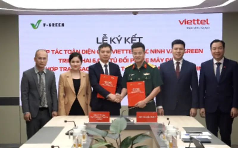 Viettel Bắc Ninh hợp tác V-Green lắp 6.000 tủ đổi pin xe máy điện