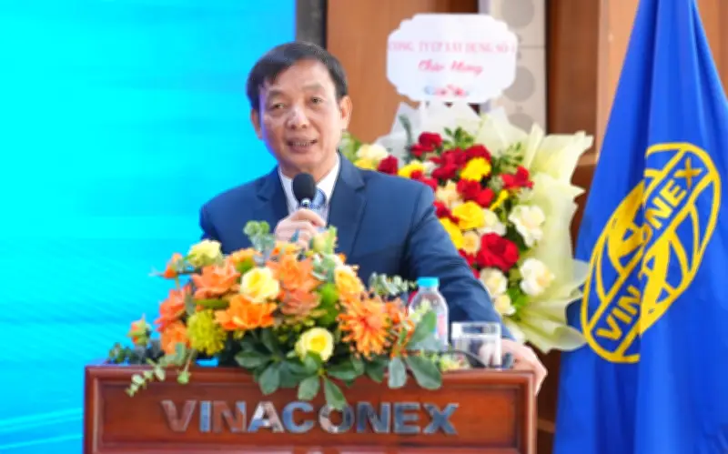 Vinaconex thay đổi nhân sự cấp cao: Tân Chủ tịch và Tổng Giám đốc mới