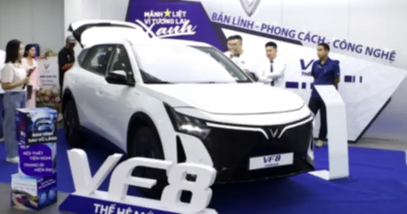 VinFast VF 8 thế hệ mới nhận đặt cọc sớm, giá 999 triệu đồng