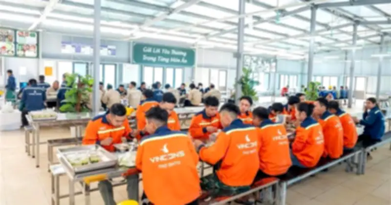 Vingroup tuyển 20.000 lao động tại Nam Hà Nội, thu nhập vượt trội