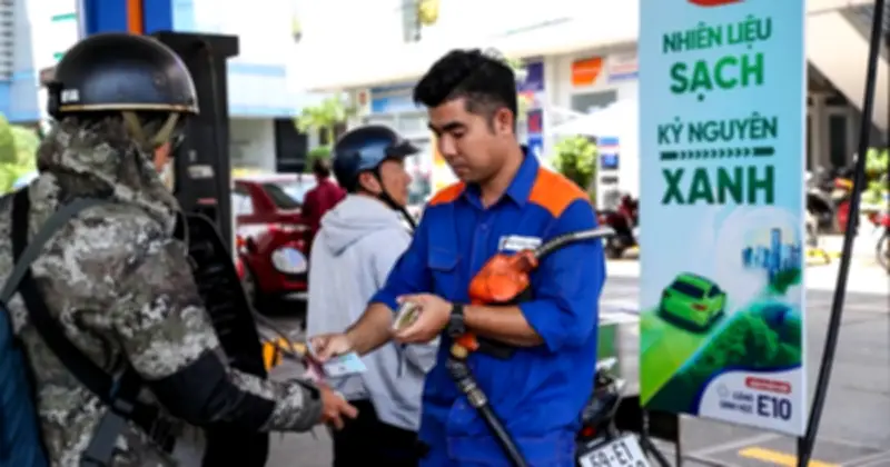 Việt Nam chính thức chuyển sang xăng sinh học E5 và E10 từ hôm nay