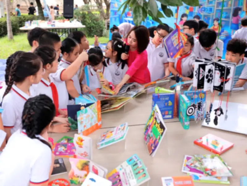 Văn học thiếu nhi: Địa chỉ kép để cả trẻ em và người lớn đều có thể tìm về