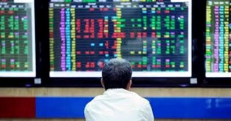 VN-Index tháng 4 tăng 10,7% nhờ nhóm Vingroup, rủi ro điều chỉnh hiện hữu