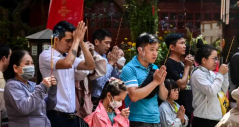 Văn khấn Rằm tháng 4 năm 2026 được nhiều người tin dùng