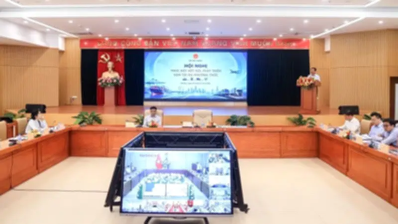 Vận tải hàng hóa Việt Nam 2025 tăng trưởng mạnh, hướng tới đa phương thức