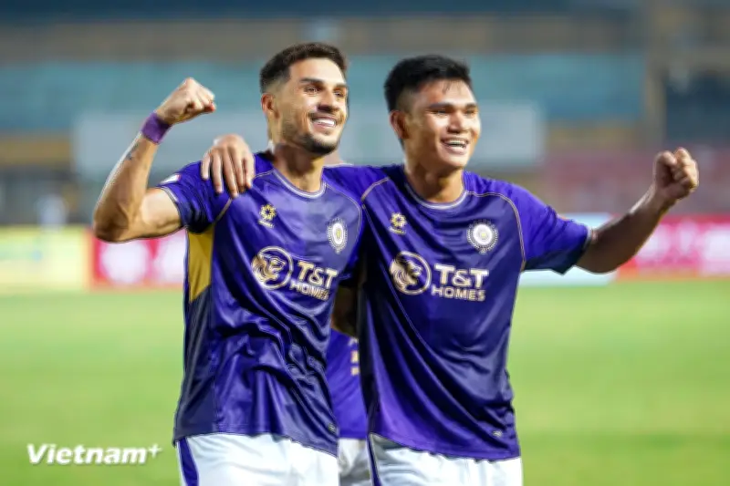 Vòng 25 V-League: Hà Nội FC và Ninh Bình tranh huy chương, 5 đội đua trụ hạng