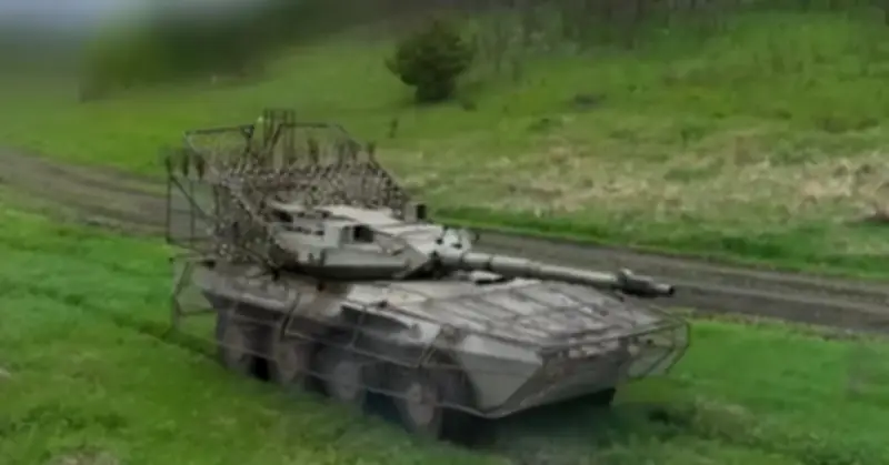 Xe tăng Centauro trên tiền tuyến Ukraine: Tấn công mạnh, phòng thủ mong manh