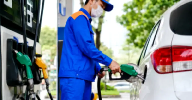Xăng E10 chính thức triển khai toàn quốc từ 1/6, người dân có cần thay đổi gì?
