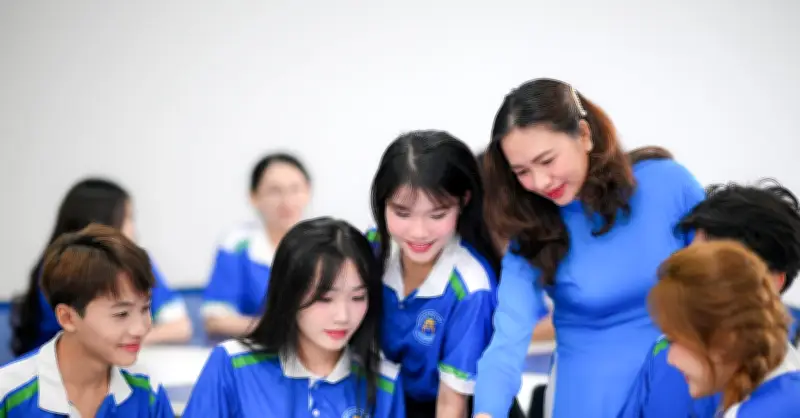 Xét học bạ vào Đại học Văn Hiến: Nhận học bổng đến 50% học phí HK1