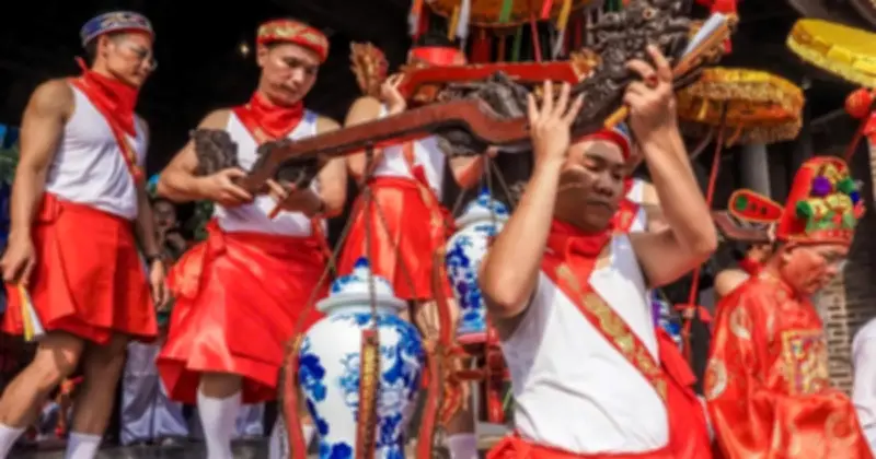 Đề xuất tuyến du lịch 'Dòng sông tâm linh' ven sông Hồng