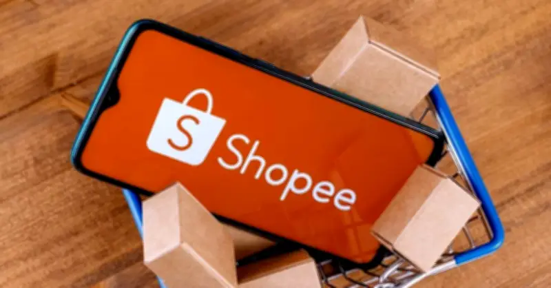 Ủy ban Cạnh tranh Quốc gia yêu cầu Shopee không áp dụng các loại phí mới