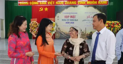An Giang thăm chúc Tết Roya Haji 2026 của đồng bào Chăm
