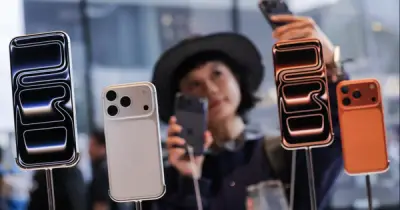 Apple báo doanh thu kỷ lục 111,2 tỉ USD nhờ iPhone 17 và MacBook Neo
