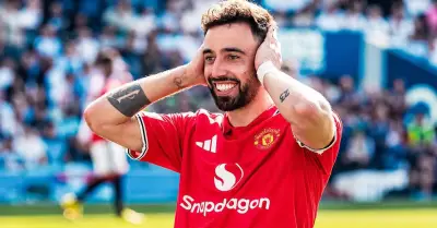 Bruno Fernandes phá kỷ lục kiến tạo Ngoại hạng Anh, MU giữ chân bằng mọi giá