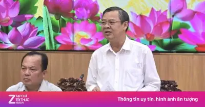 Chủ tịch Cần Thơ nhận tin nhắn phản ánh thủ tục hành chính phiền hà