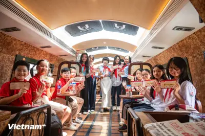 Chuyến tàu di sản đặc biệt kết nối các thế hệ đội viên tiêu biểu Thủ đô