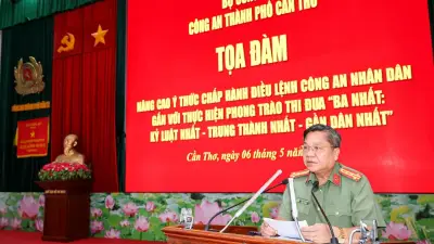 Công an Cần Thơ đẩy mạnh phong trào thi đua 