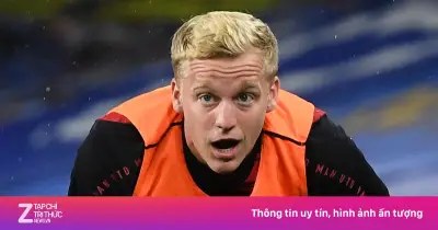 Donny van de Beek và cú rơi chưa thấy điểm dừng