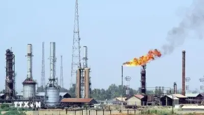 Giá dầu Brent tăng 5,8% khi căng thẳng tại eo biển Hormuz nóng trở lại