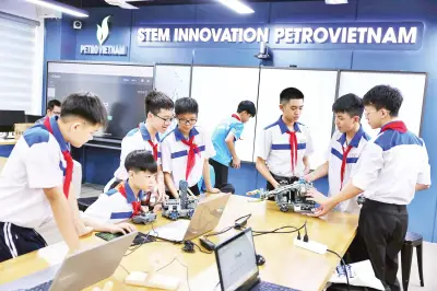 Giáo dục số: Đầu tư phòng STEM, lớp học số, chuyển đổi toàn diện