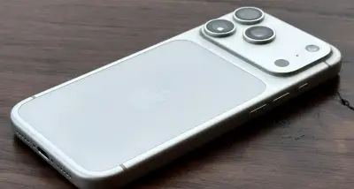 iPhone 18 Pro có thể quay lại khung nhôm thay vì titan