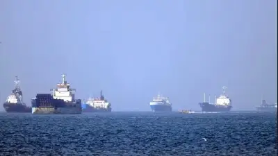 Iran kiểm soát chặt eo biển Hormuz, đàm phán cơ chế hàng hải mới với Oman