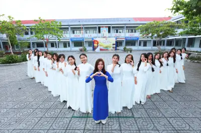 Kỷ niệm 136 năm ngày sinh Chủ tịch Hồ Chí Minh: Du lịch kết nối di sản và hòa bình