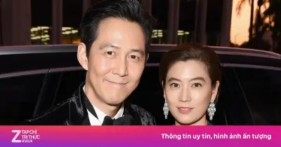 Lee Jung Jae và bạn gái Lim Se Ryung đi xem hòa nhạc, diện đồ đôi