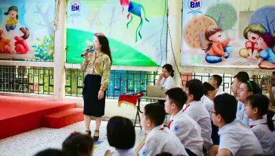Nhà thơ Lữ Mai giao lưu tại Trường Tiểu học Bình Minh, lan tỏa tình yêu thơ ca