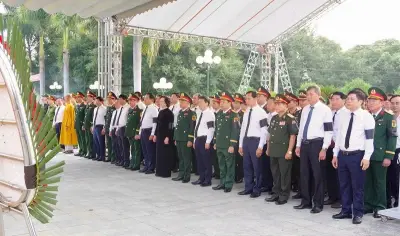 Phó Thủ tướng Phạm Thị Thanh Trà dự lễ truy điệu hài cốt liệt sĩ tại Điện Biên