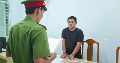 Quảng Ngãi: Bắt tạm giam người đàn ông dùng dao chém người, đập phá xe cấp cứu