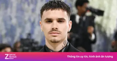 Romeo Beckham lần đầu dự Met Gala, vợ chồng Brooklyn vắng mặt vì mâu thuẫn