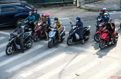 Thời tiết 11/5: Bắc Bộ mưa dông, Nam Bộ nắng nóng trên 37 độ C