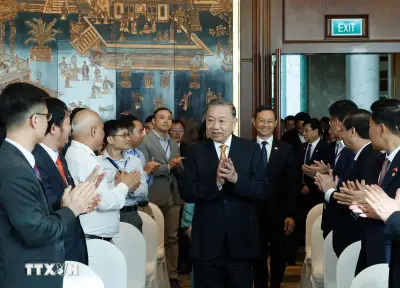 Tổng Bí thư, Chủ tịch nước Tô Lâm gặp cộng đồng người Việt Nam tại Singapore