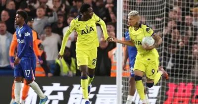 Tottenham nắm lợi thế lớn trong cuộc đua trụ hạng Ngoại hạng Anh