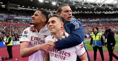 Trossard tỏa sáng, Arsenal đánh bại West Ham 1-0 tại London