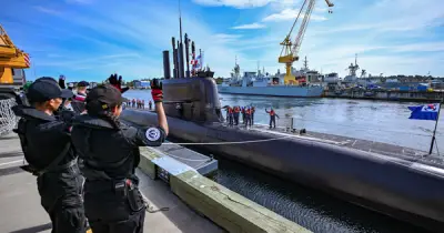 Tàu ngầm Hàn Quốc cập cảng Canada sau hành trình 14.000 km
