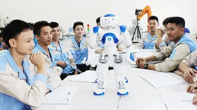 Việt Nam chuyển mình làm chủ công nghệ chiến lược, từ gia công đến sáng tạo
