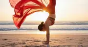 5 nghệ sĩ Việt là cao thủ yoga, sở hữu body săn chắc
