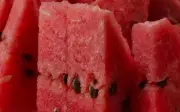 5 trẻ ngộ độc dưa hấu sau đám cưới tại Ấn Độ, một thiếu niên tử vong