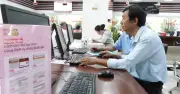 Đa dạng biện pháp hỗ trợ người dân nộp hồ sơ trực tuyến