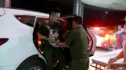 Bé gái 5 tuổi đi lạc trong rừng Pá Nhạc, may mắn được cứu sống