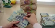 Bộ Tài chính khẳng định quy định thanh toán không dùng tiền mặt đúng luật