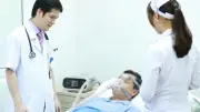Bác sĩ cảnh báo gia tăng bệnh nhân say nắng, đột quỵ nhiệt trong nắng nóng cực đoan