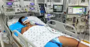 Đá bóng dưới nắng nóng, nam sinh 15 tuổi bị sốc nhiệt suy gan thận