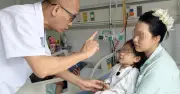 Bệnh viện Việt Đức cảnh báo nguy hiểm từ que xiên thịt nướng cho trẻ